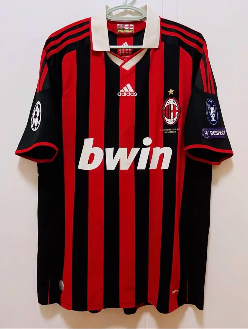 菲尔米诺：我很喜欢维尼修斯，但利物浦对阵皇马我希望红军赢（菲尔米诺：欣赏维尼修斯，但对阵皇马仍盼红军取胜）