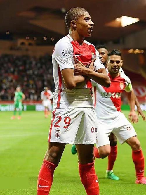 早报：熟悉的绝杀节奏（晨报：依旧熟悉的绝杀节拍）