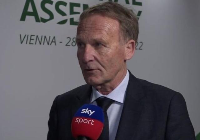 记者：罗马联系法比奥-席尔瓦团队，但若吉拉西离队他将留下（记者：罗马已接触法比奥-席尔瓦团队，若吉拉西离队他将留队）