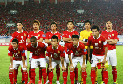 英媒：一名苏格兰球员膝盖受伤等待救护车近10小时，政府道歉（英媒：苏格兰一球员膝伤等待救护车近10小时，政府致歉）