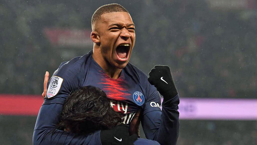 34岁306天，马赫雷斯成为非洲杯历史上最年长双响破门的球员（34岁306天，马赫雷斯创非洲杯最年长梅开二度纪录）