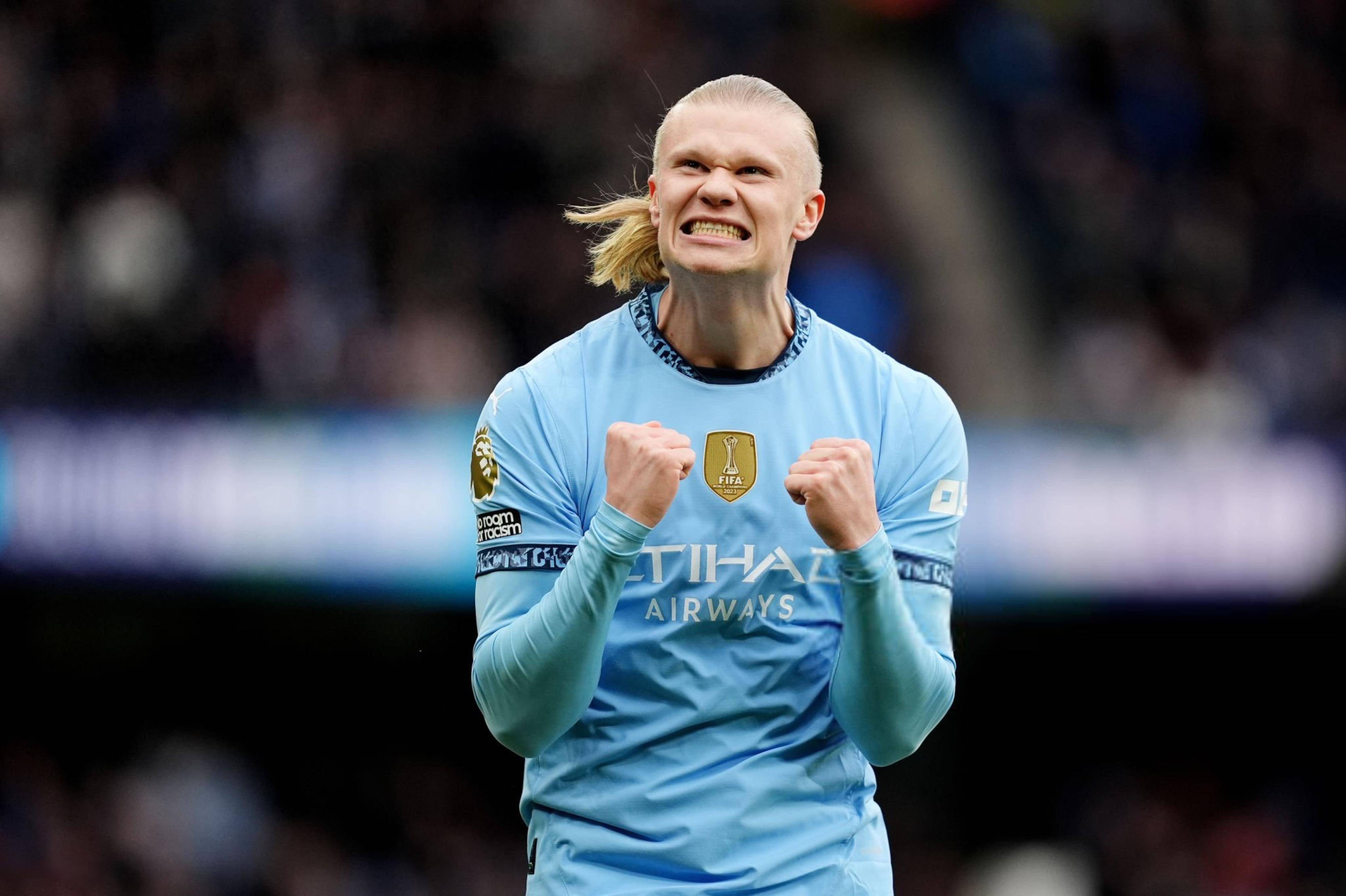 马刺客场115-102击败开拓者，福克斯37分带队取胜，展现全面实力。（马刺115-102客场力克开拓者，福克斯37分领衔，球队展现全方位实力）