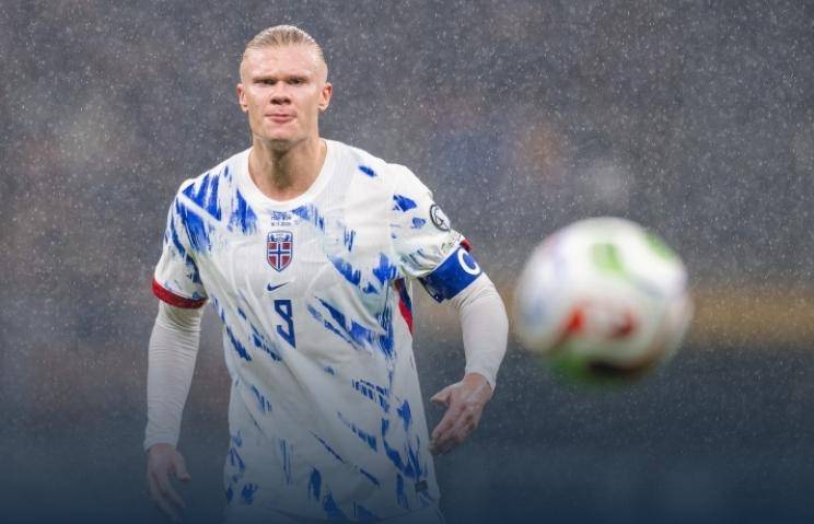 随着曼城1-2，利物浦0-3，英超最新争冠形势出炉：天助阿森纳得利（曼城1-2、利物浦0-3，英超争冠格局突变：阿森纳坐收渔利）