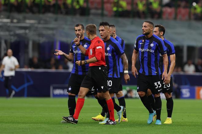 NBA季后赛球队战术分析与胜负预测（NBA季后赛战术剖析与胜负前瞻）